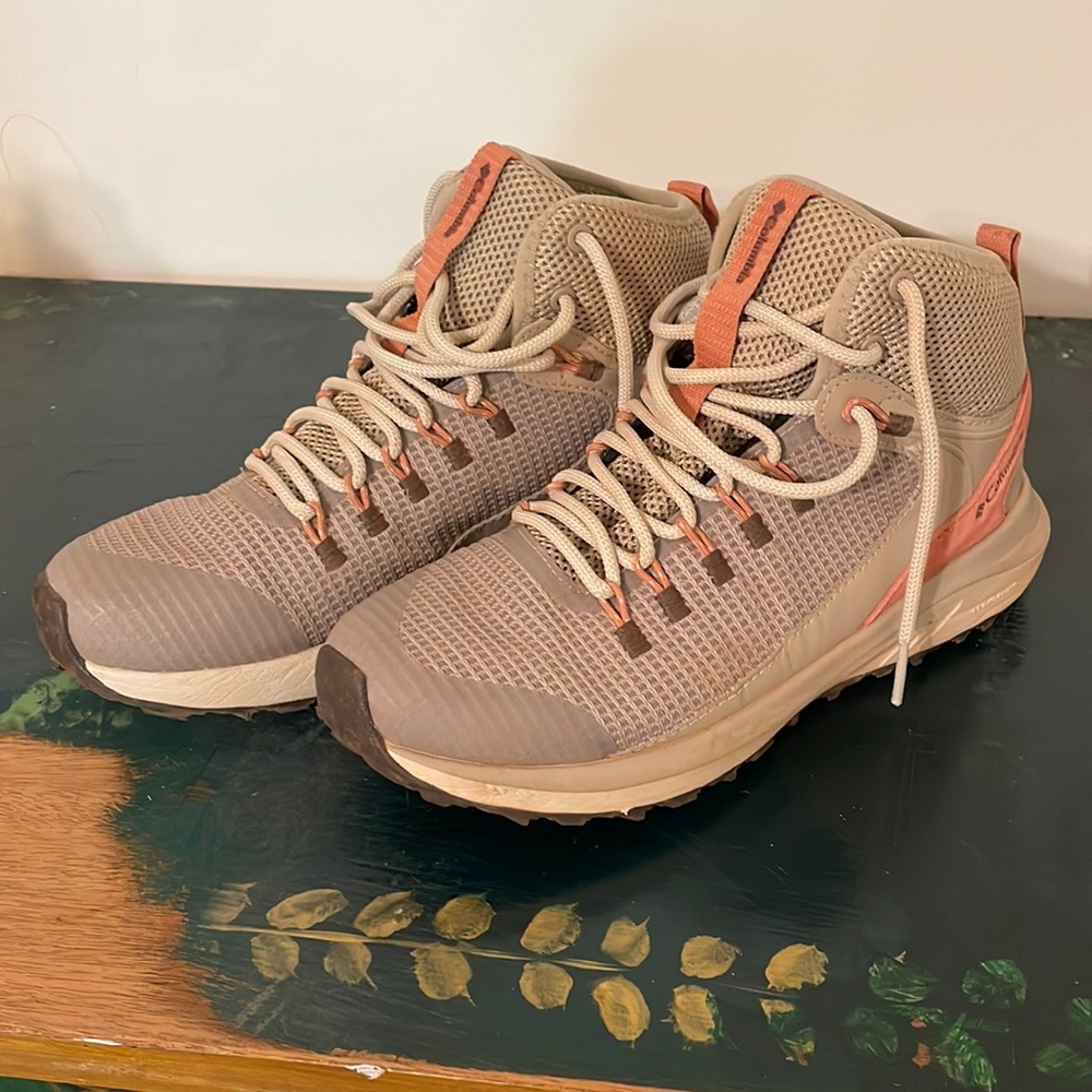 Columbia Women's Tan and Coral Hiking Shoes